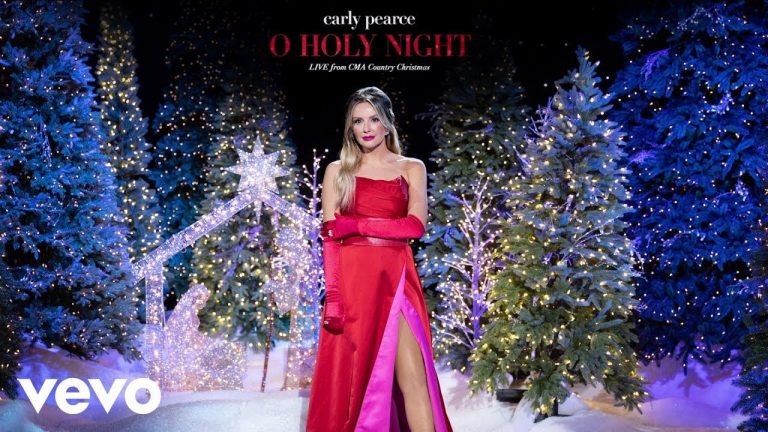Carly Pearce – O Holy Night (Live From CMA Country Christmas / 2021 / Audio)