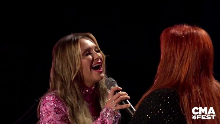 Carly Pearce, Wynonna Judd – Why Not Me (Live at CMA Fest 2022)