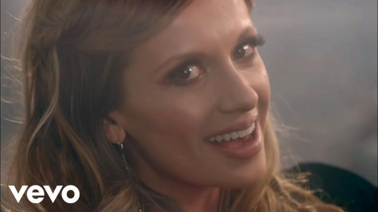 Carly Pearce – Hide The Wine (Official Video)